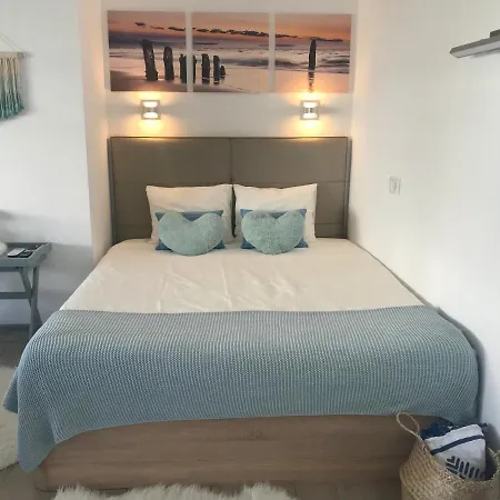 Oldtown Studio Apartment